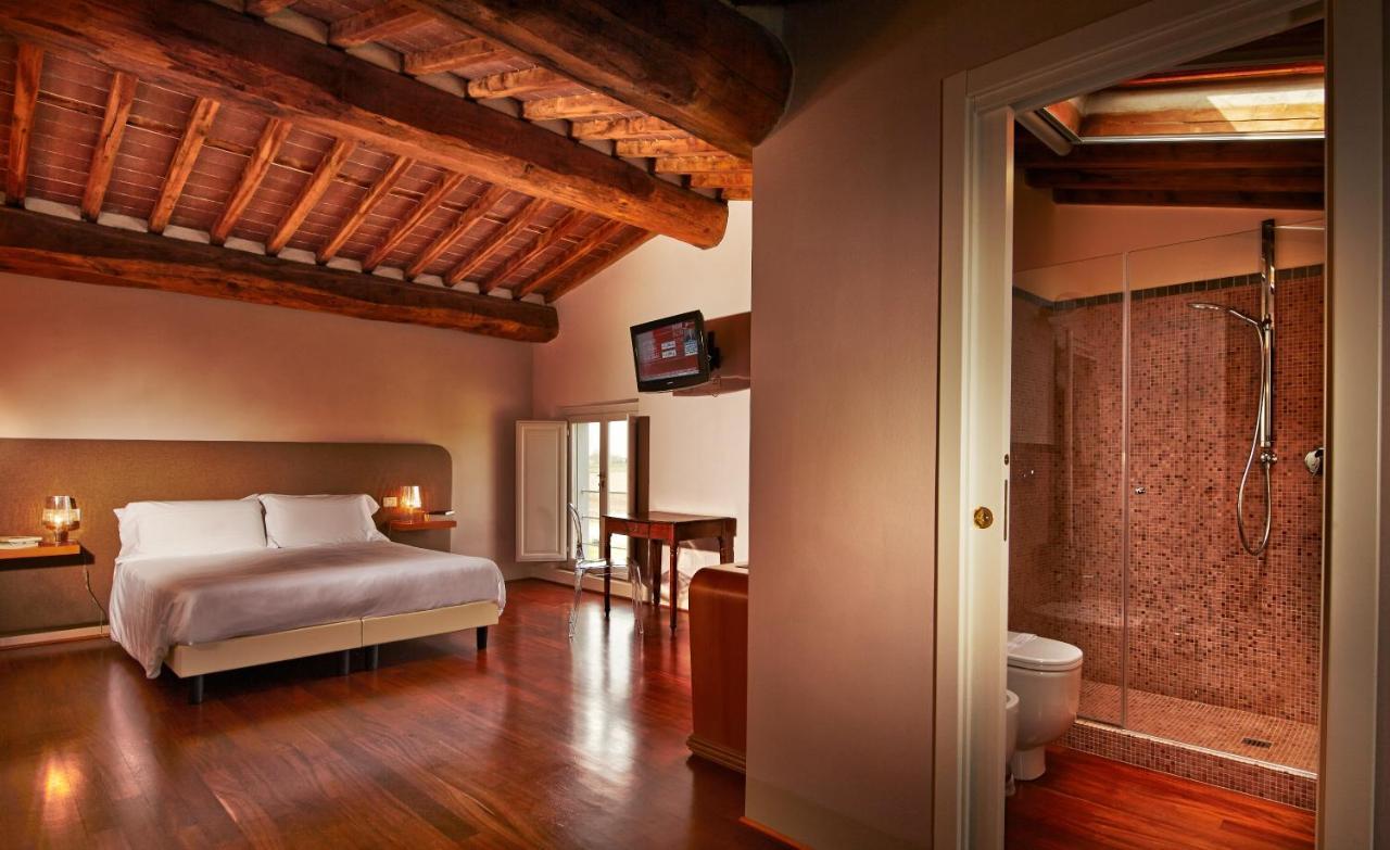 Cascina Canova B&B — 4-Star Luxury Hotel in San Giuliano Terme, Italy