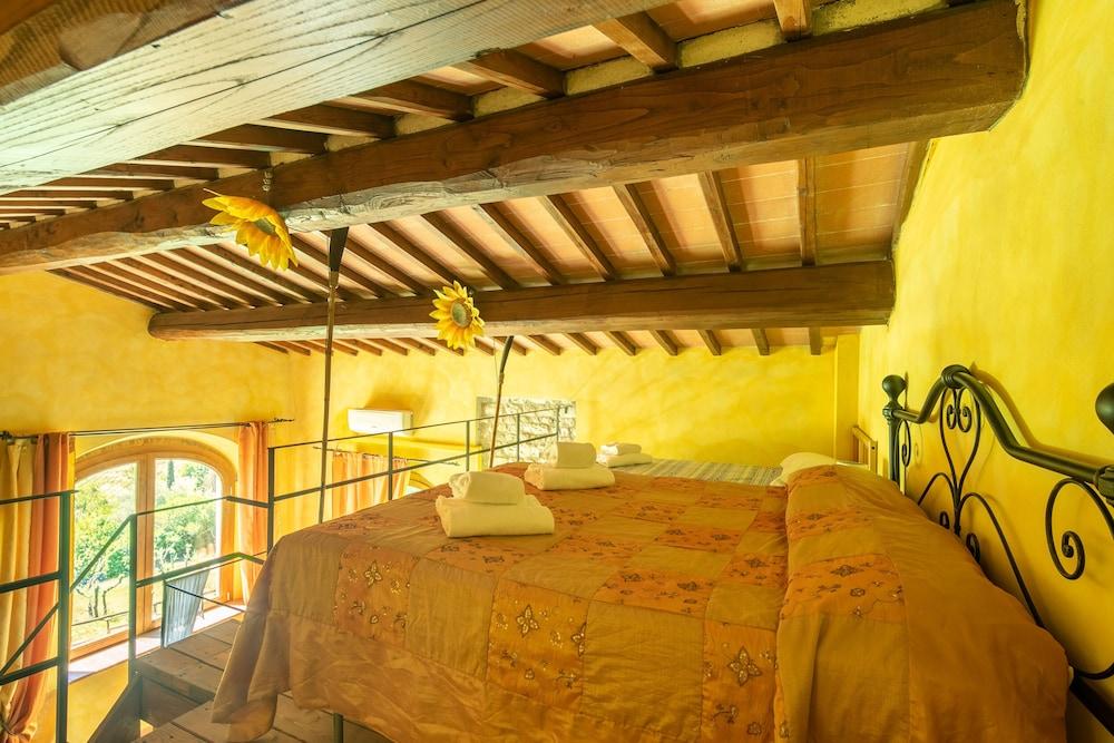 Villa Le Casine By Mmega — 4-Star Luxury Hotel in Florence, Italy