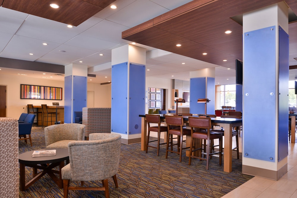 Holiday Inn Express & Suites Mall of America MSP Airport by IHG - photo 42