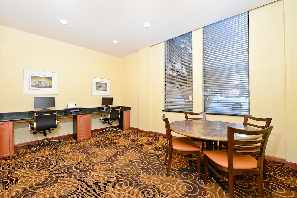RUSHHH Daytona Beach Tapestry Collection by Hilton - photo 28