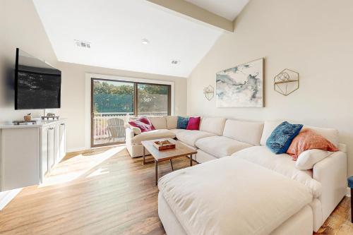 18 Fairway Dunes — 4-Star Luxury Hotel in Isle Of Palms, United States