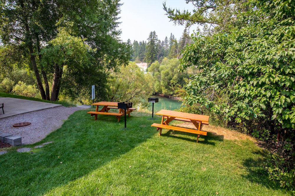 The Pine Lodge on Whitefish River - photo 103