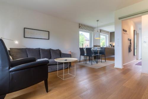 Reetdachhaus Dünen Lounge — 4-Star Luxury Hotel in Sankt Peter-Ording, Germany