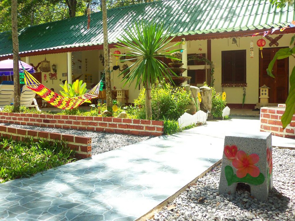 Soodsoi Resort in Suwannaphum, Thailand