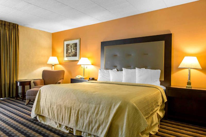 Bradley Inn - photo 8