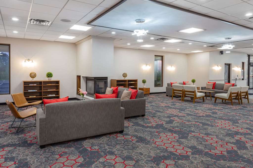 Ramada by Wyndham Windsor Locks - photo 2