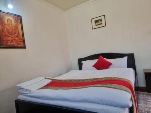 Himalaya Inn — Kathmandu — photo 3