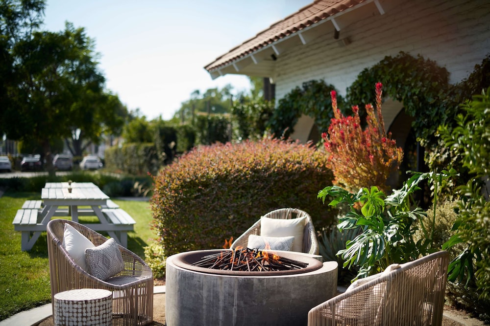 The Leta Santa Barbara Goleta Tapestry Collection by Hilton - photo 94