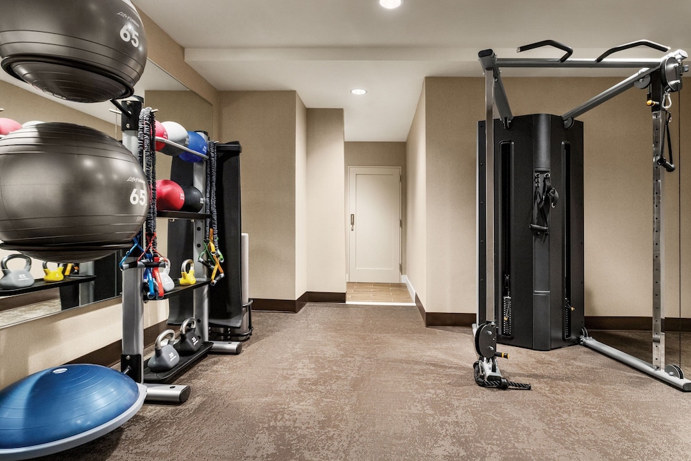 Residence Inn by Marriott New York JFK Airport - photo 28