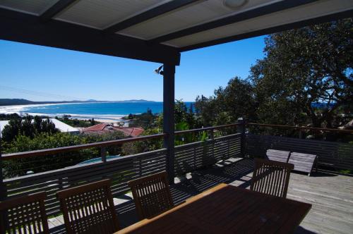 Point Break 14 Korogora Street — 4-Star Luxury Hotel in Crescent Head, Australia