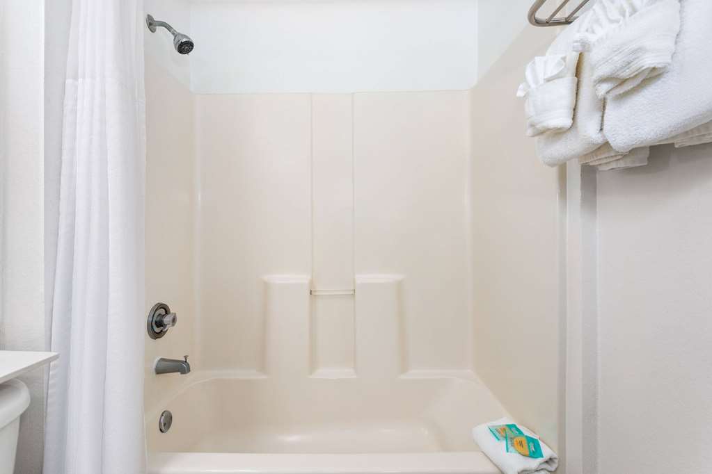 Baymont by Wyndham Orlando International Dr Universal Blvd - photo 30