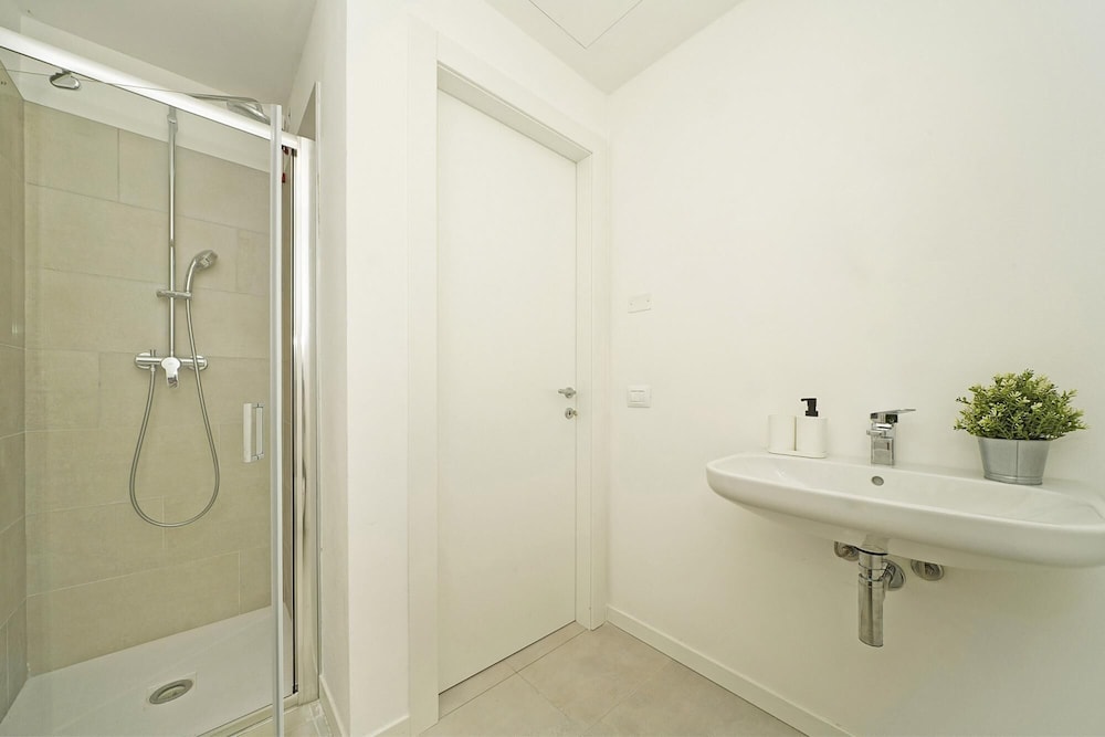 Katya Resort A1 10 by Wonderful Italy in Desenzano Del Garda, Italy