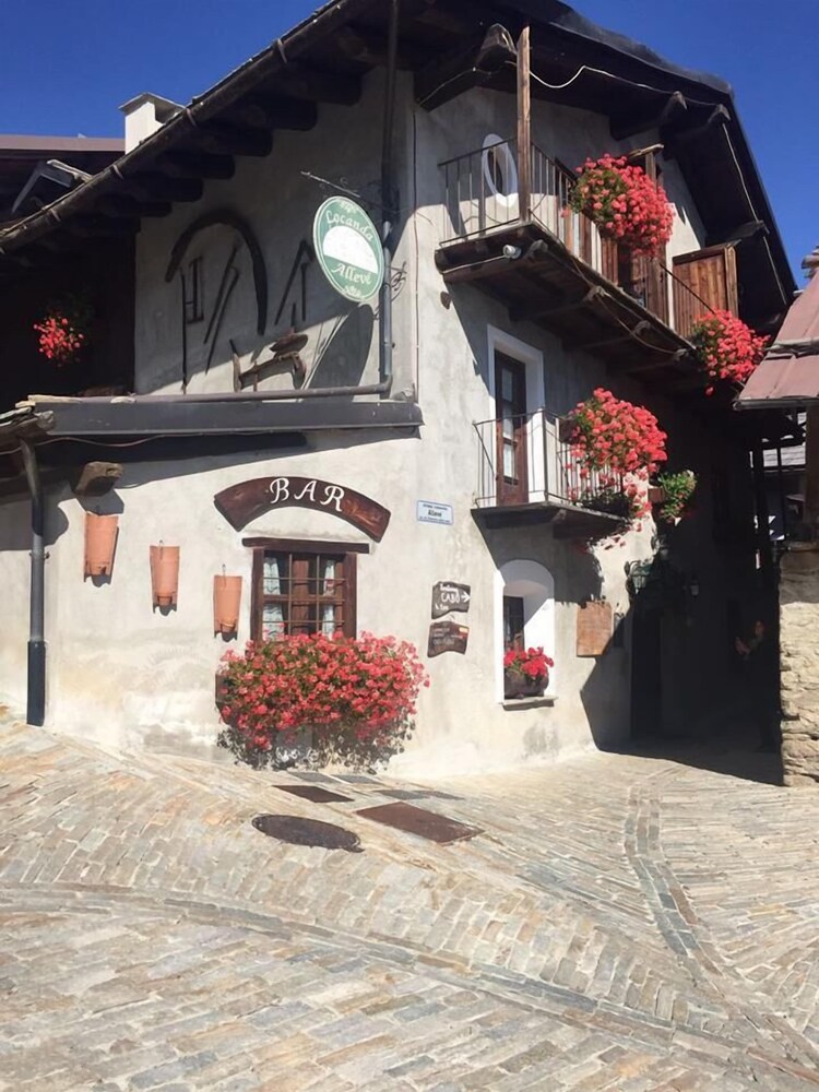 Locanda Alleve Hotel Ristorante — Pragelato Rua