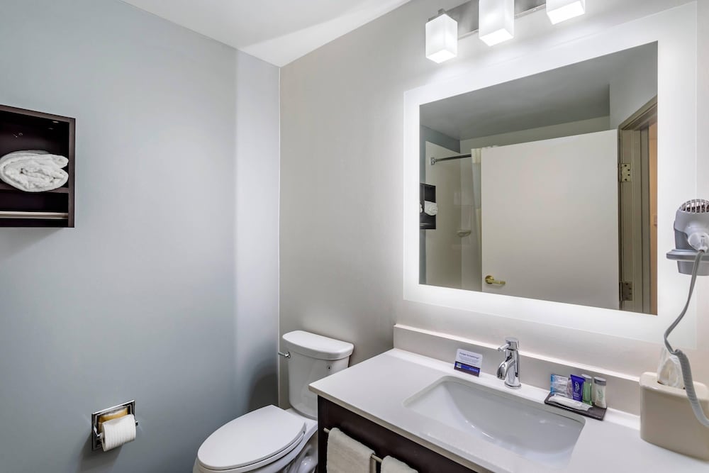 MainStay Suites Lebanon Nashville Area - photo 17