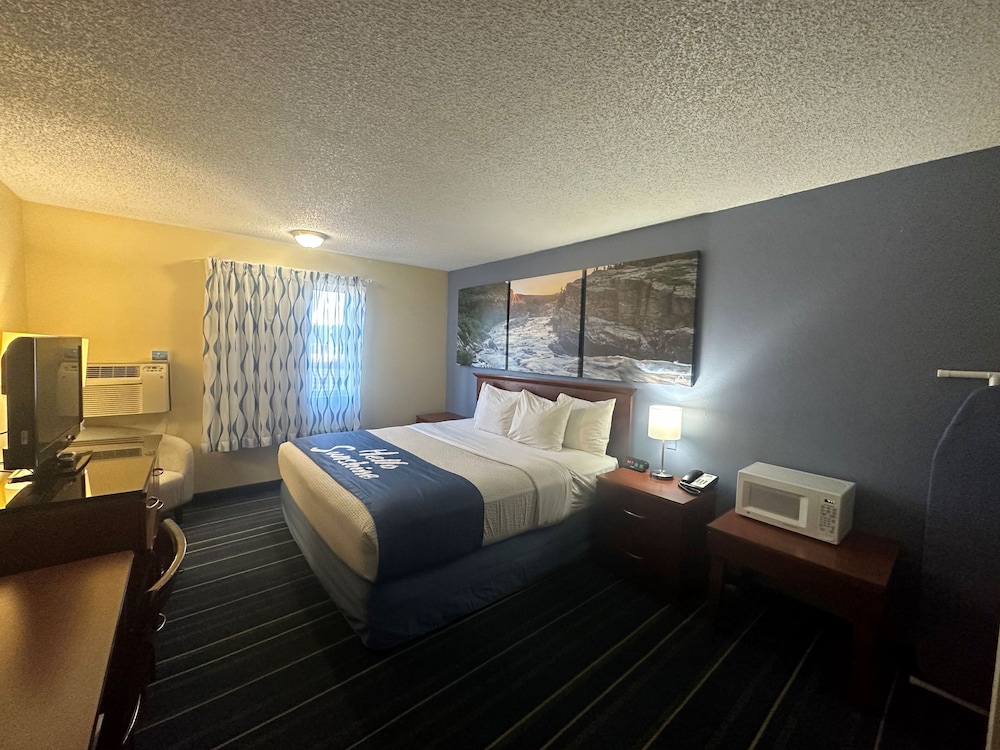 Days Inn & Suites by Wyndham Gunnison - photo 28
