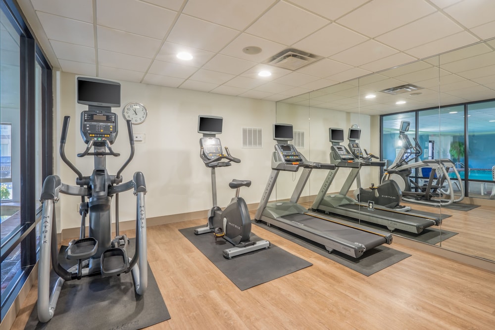 Holiday Inn Express Hotel & Suites Louisville East by IHG - photo 24
