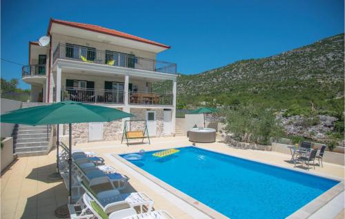 Pet Friendly Home In Zagvozd With Wifi — 4-Star Luxury Hotel in Zagvozd, Croatia