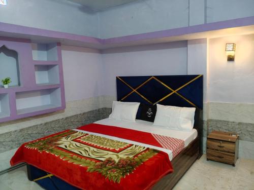 Shri Govindi Krishna Sewa Dham - last minute hotel in Vrindavan
