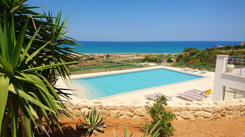 La Blanca Resort & Spa — 4-Star Luxury Hotel in Castellammare Del Golfo, Italy