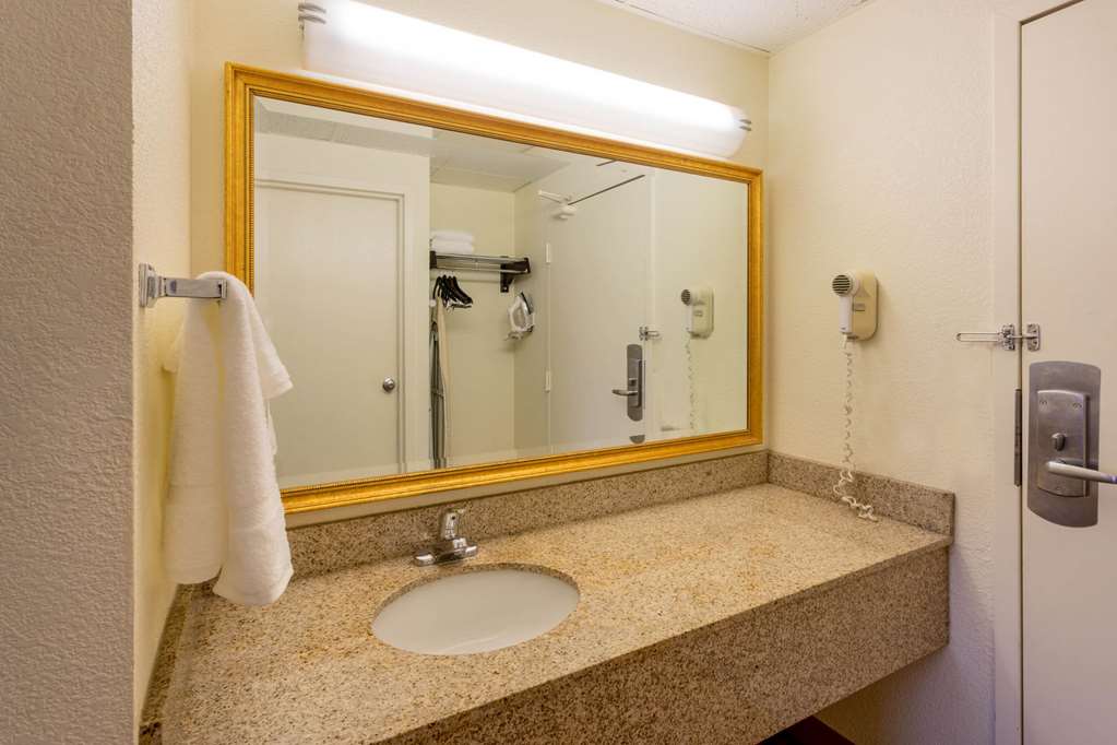 La Quinta Inn by Wyndham Minneapolis Airport Bloomington - photo 29