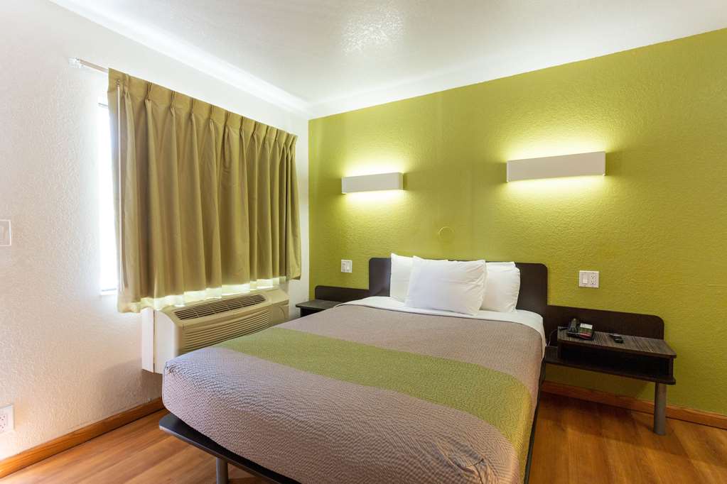 Motel 6 Camp Springs DC South Camp Springs - photo 10