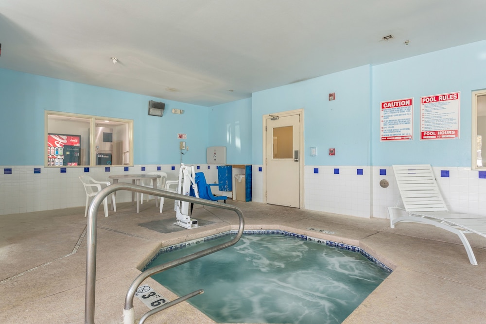 Motel 6 Roswell NM - photo 16