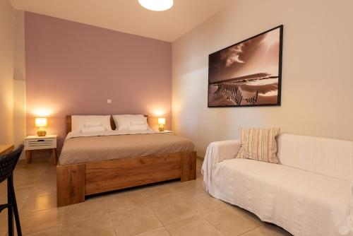 Sofi's Cozy House Near Athens Airport By SEM — 4-Star Luxury Hotel in Artemida, Greece
