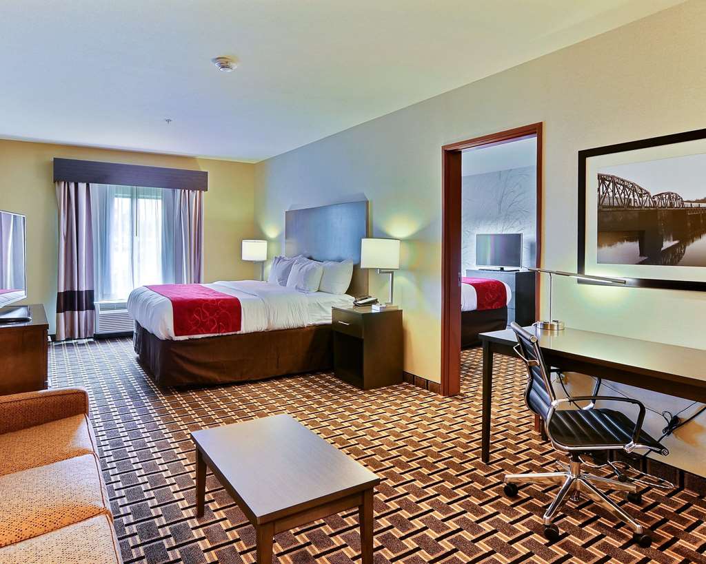 Comfort Suites Uniontown - photo 21