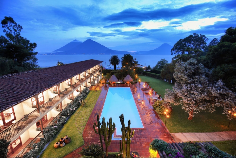 Hotel Villa Santa Catarina in Santa Catarina Palopo, Guatemala