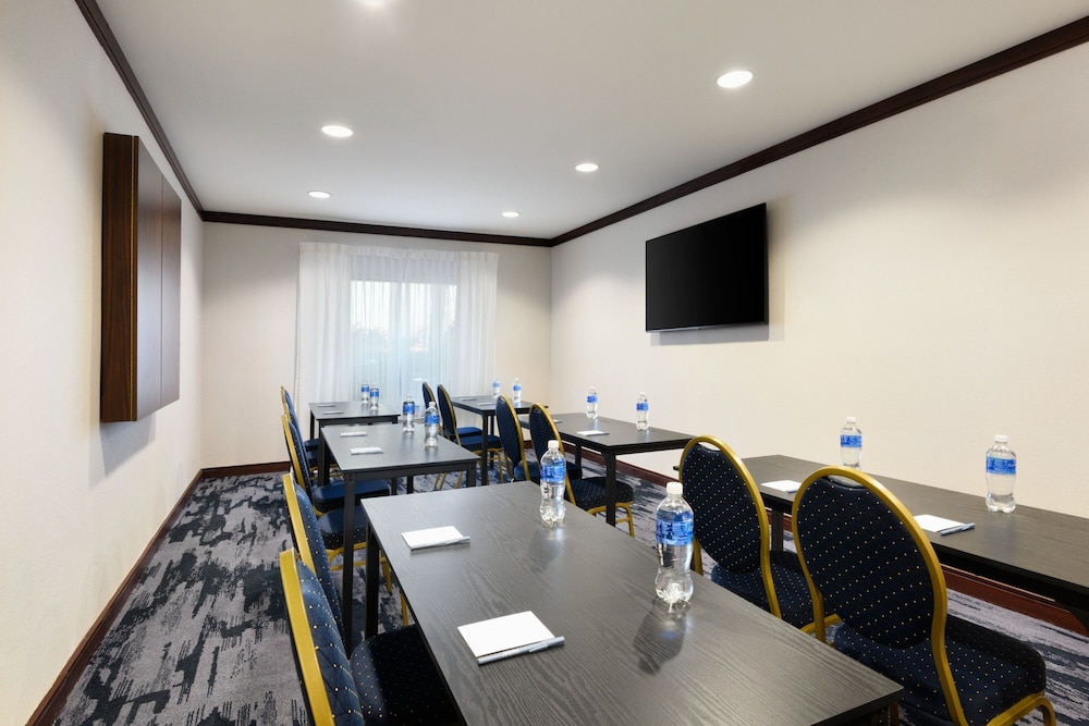Fairfield Inn & Suites by Marriott Fort Pierce - photo 31