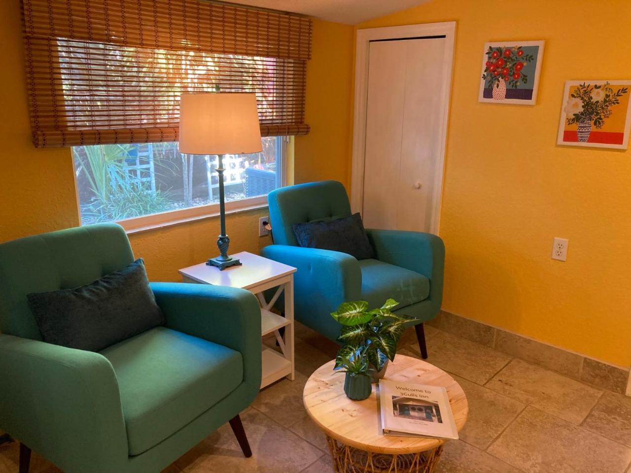3gulls Inn Ozona Boutique Hotel Steps From Restaurants & Brewery Swimspa Pool Pet Friendly - photo 16