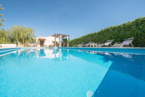 Sa Caseta den Tronca — 4-Star Luxury Hotel in Sant Joan, Spain