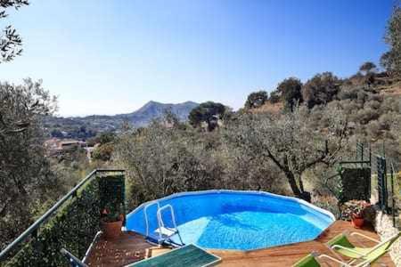 Gocce Villas Il Frantoio — 4-Star Luxury Hotel in Massa Lubrense, Italy