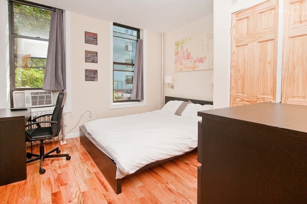 Upscale Newly Renovated 2 BR on Midtown East New York - photo 4