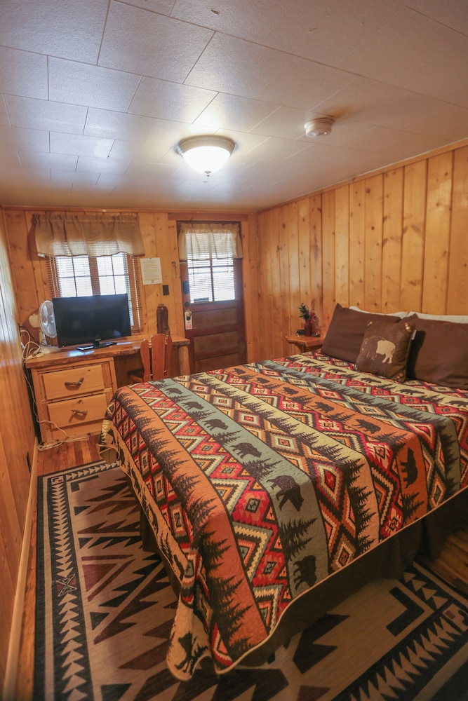 Chinook Winds Motel - photo 44