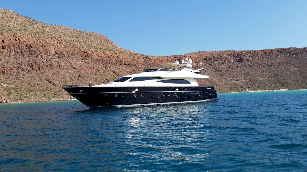 Catarí Luxury Yacht in Cabo San Lucas, Mexico