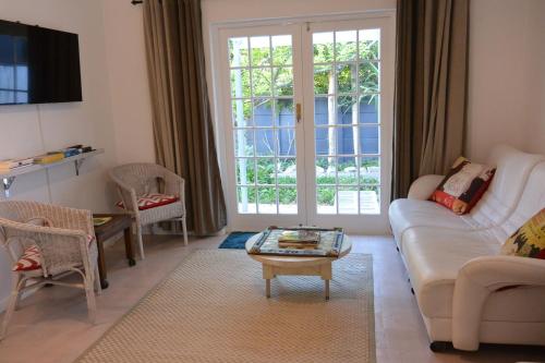Keenan's at 9 Nirvana — 4-Star Luxury Hotel in Cape Town, South Africa