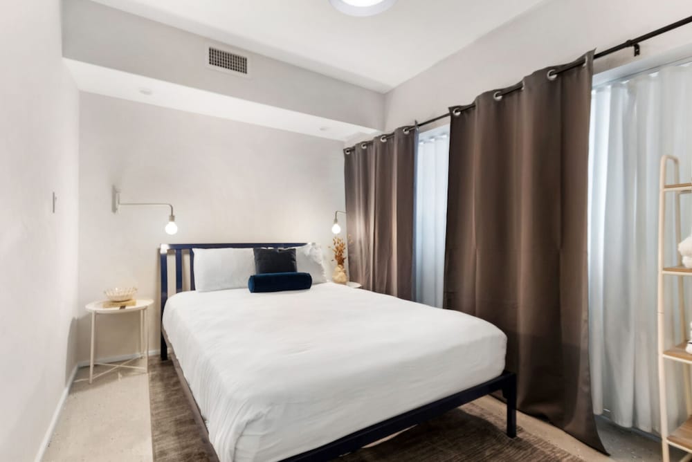 Roami at 250 Collins - photo 24