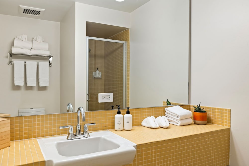 Mojave Resort Adults Only - photo 47