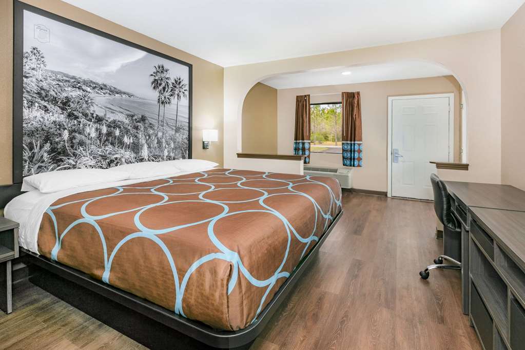 Super 8 By Wyndham Moss Point - photo 18