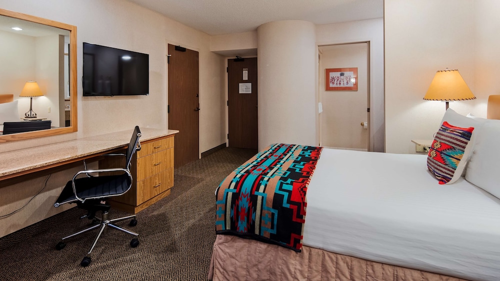 Inn at Santa Fe SureStay Collection by Best Western - photo 6