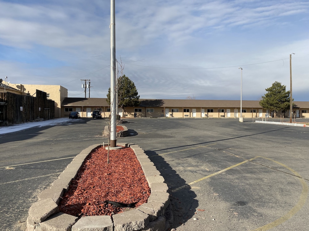 Travelodge by Wyndham Farmington Hwy 64 - photo 41