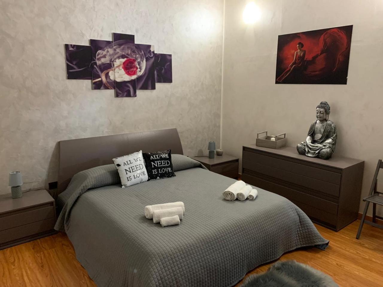 Appartamento la Regina Del Garda — 4-Star Luxury Hotel in Peschiera Del Garda, Italy