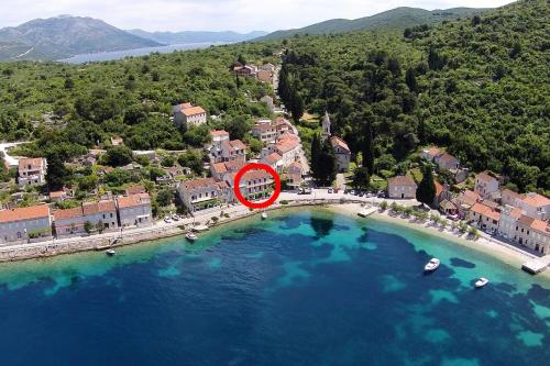 Double Room Racisce 4341a in Korcula, Croatia