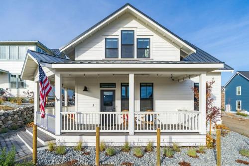 Independence #82 in Chelan, United States