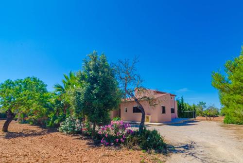 Finca Rustica Arcos - carbon neutral hotel in Campos