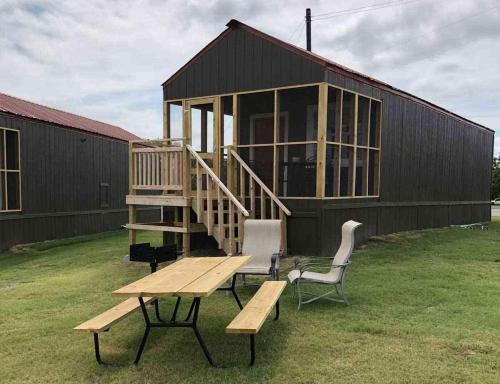 Lakefront Cabin Texoma Coast 14 18272531 — Mead