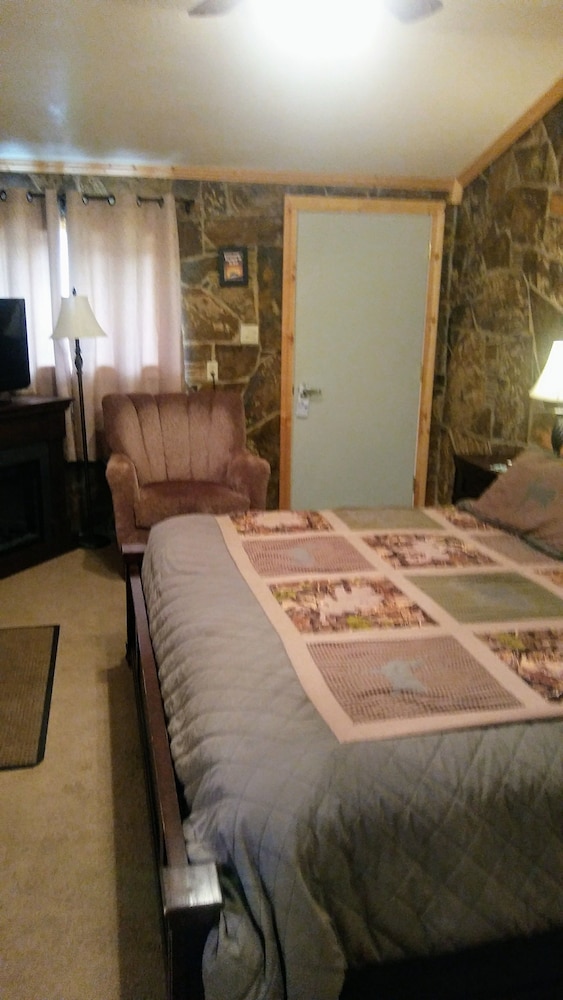 Falls Motel - photo 31