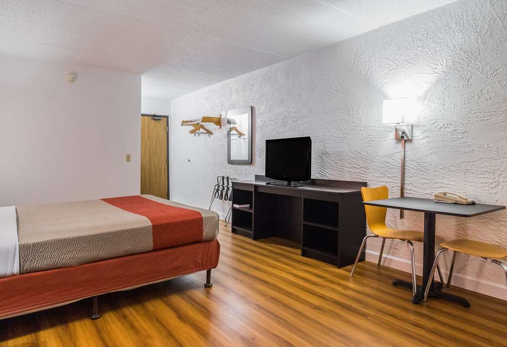 Motel 6 Prospect Heights IL - photo 7