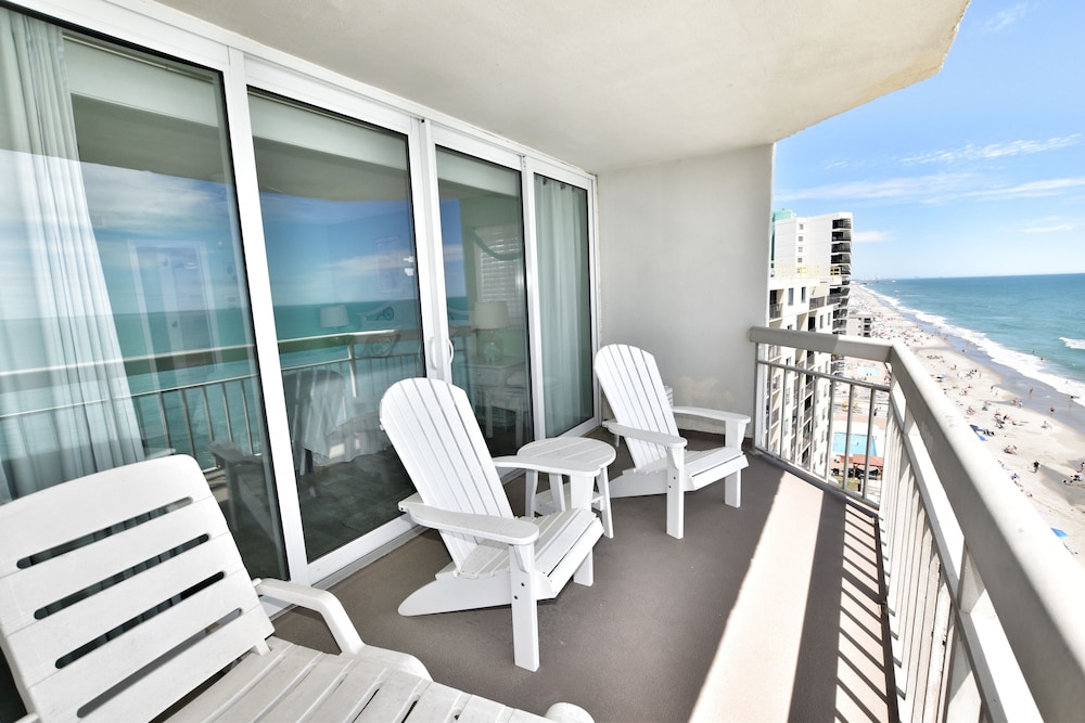 1001 Waters Edge Resort 3 Bedroom Condo by RedAwning - photo 27